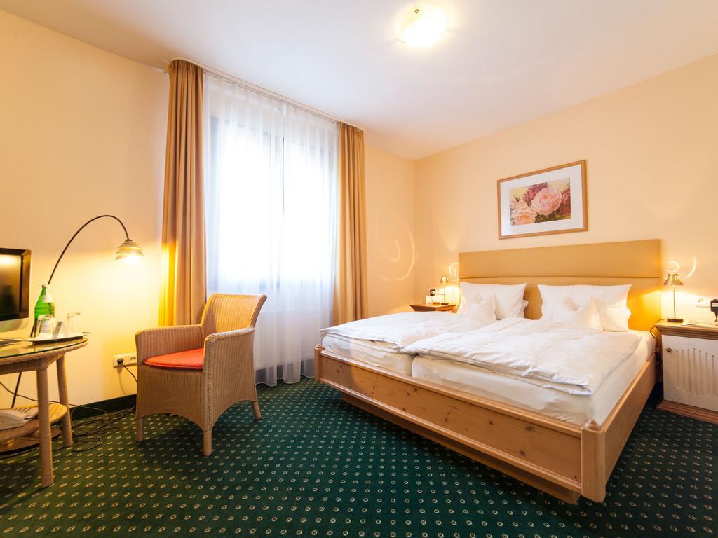 Landhotel Der Schwallenhof Bad Driburg Camera foto